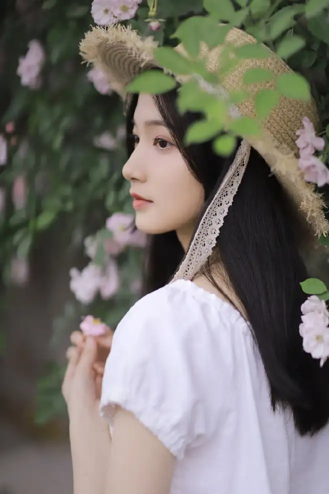 余姚喀什私人伴游李菲儿