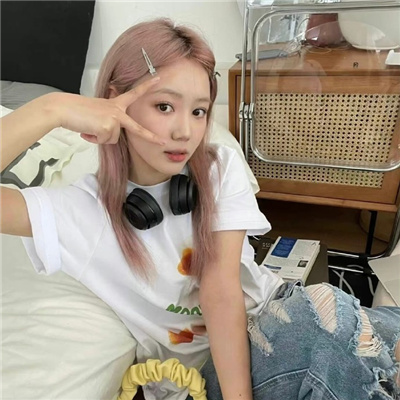 余姚伴游女生左惜筠的资料
