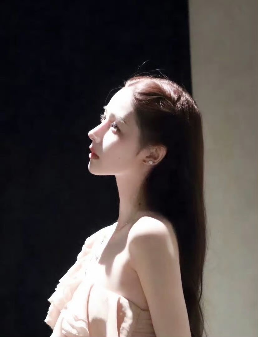 北京伴游女生夏娟的资料